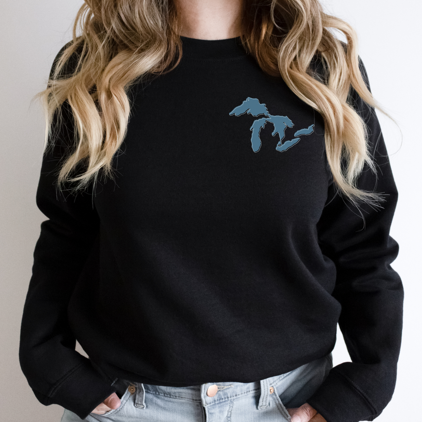 Livin' Among the Great Lakes Heavy Blend™ Crewneck Sweatshirt